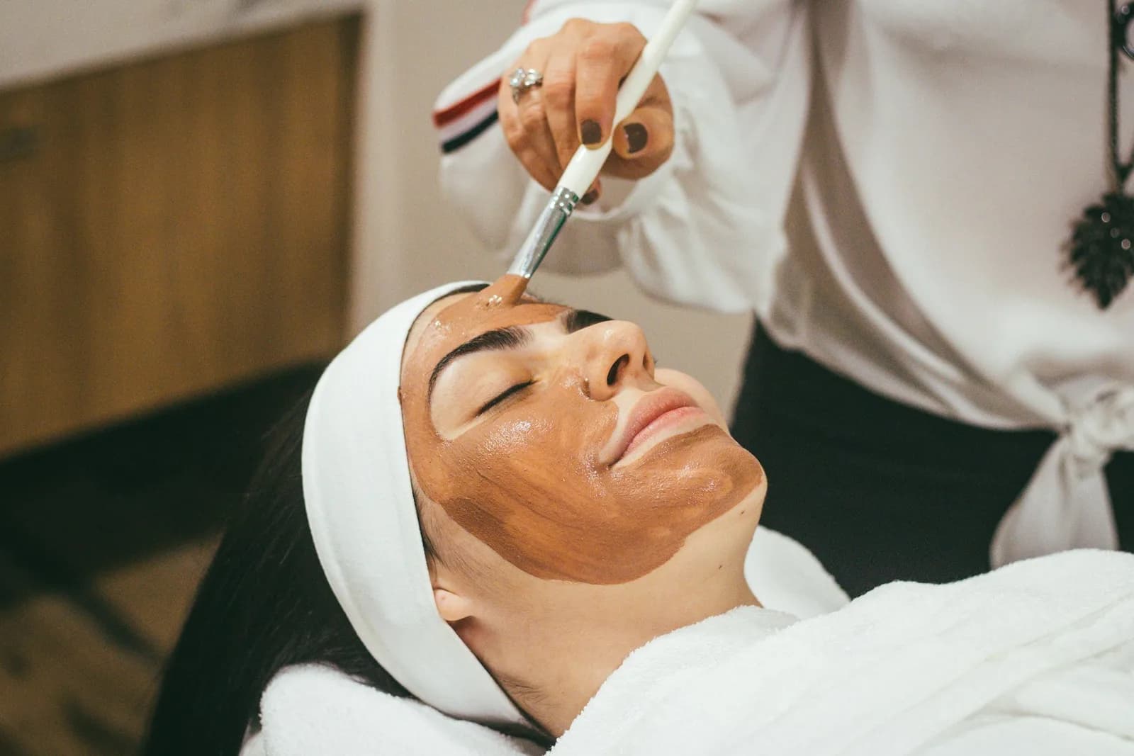 Skin treatment being carried out in a clinic